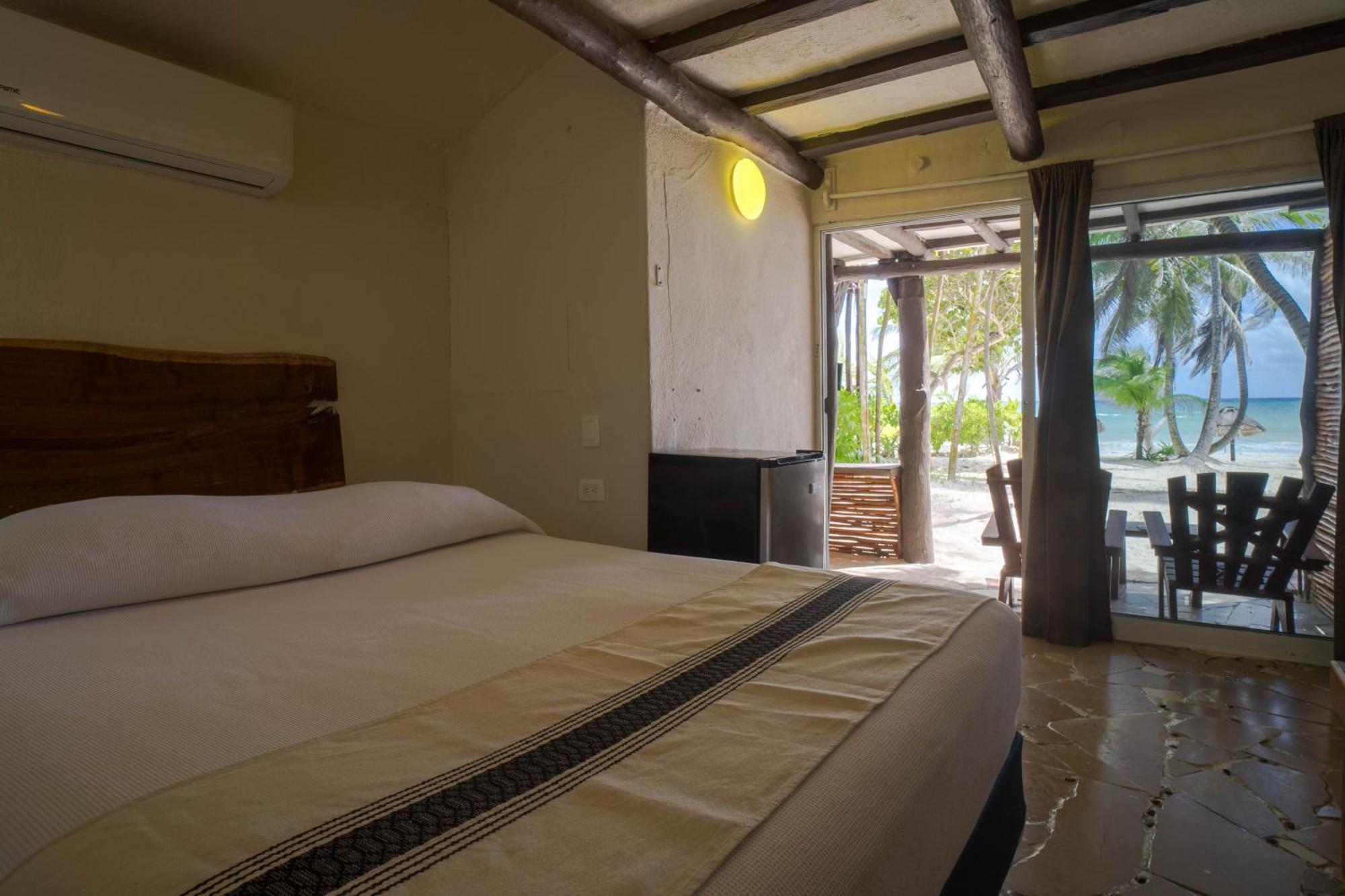 Готель Bt Live Tulum Located At The Party Zone Екстер'єр фото