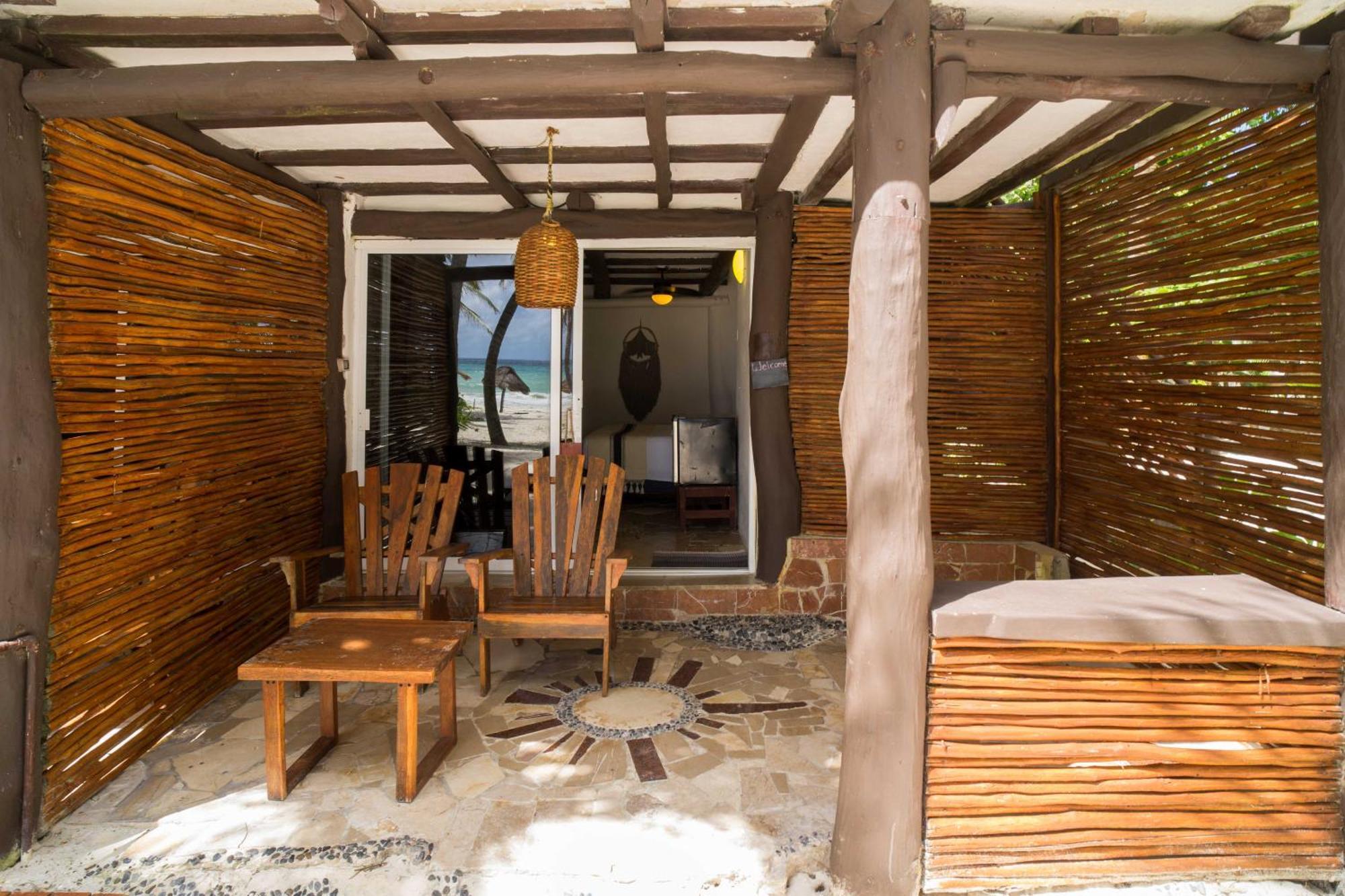 Готель Bt Live Tulum Located At The Party Zone Екстер'єр фото